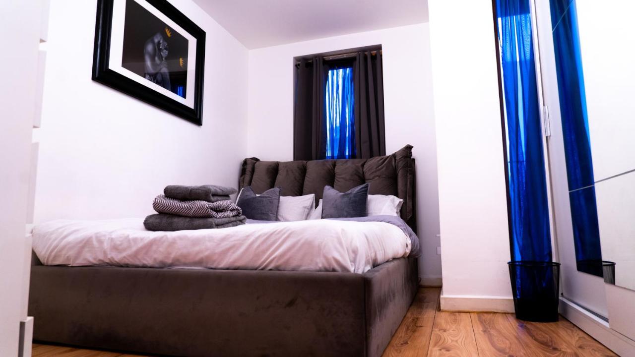 Lovely 1-Bed Apartment In Hackney ロンドン エクステリア 写真