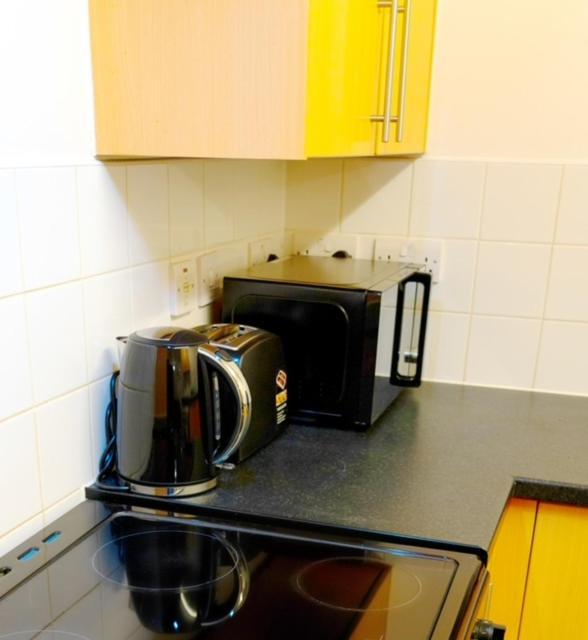 Lovely 1-Bed Apartment In Hackney ロンドン エクステリア 写真